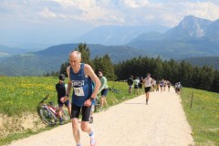 40.-Stoisseralm-Berglauf-Anger-2026-BAYERISCHE-LAUFZEITUNG-77