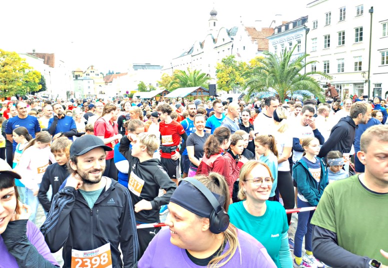 2024-10-Brueckenlauf-Burghausen-BAYERISCHE-LAUFZEITUNG-51
