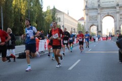 Muenchen-Marathon-2021-©BAYERISCHE-LAUFZEITUNG-25