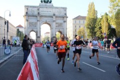 Muenchen-Marathon-2021-©BAYERISCHE-LAUFZEITUNG-35