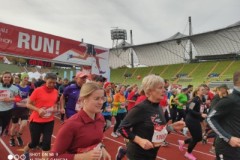 Generali-Muenchen-Marathon-2022-BAYERISCHE-LAUFZEITUNG-215