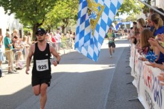 Halbmarathon-Altoetting-2025-BAYERISCHE-LAUFZEITUNG-123