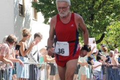 Halbmarathon-Altoetting-2025-BAYERISCHE-LAUFZEITUNG-144