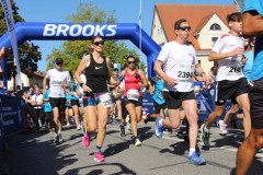 Halbmarathon-Altoetting-2025-BAYERISCHE-LAUFZEITUNG-39