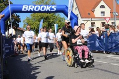 Halbmarathon-Altoetting-2025-BAYERISCHE-LAUFZEITUNG-46