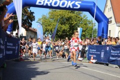 Halbmarathon-Altoetting-2025-BAYERISCHE-LAUFZEITUNG-49